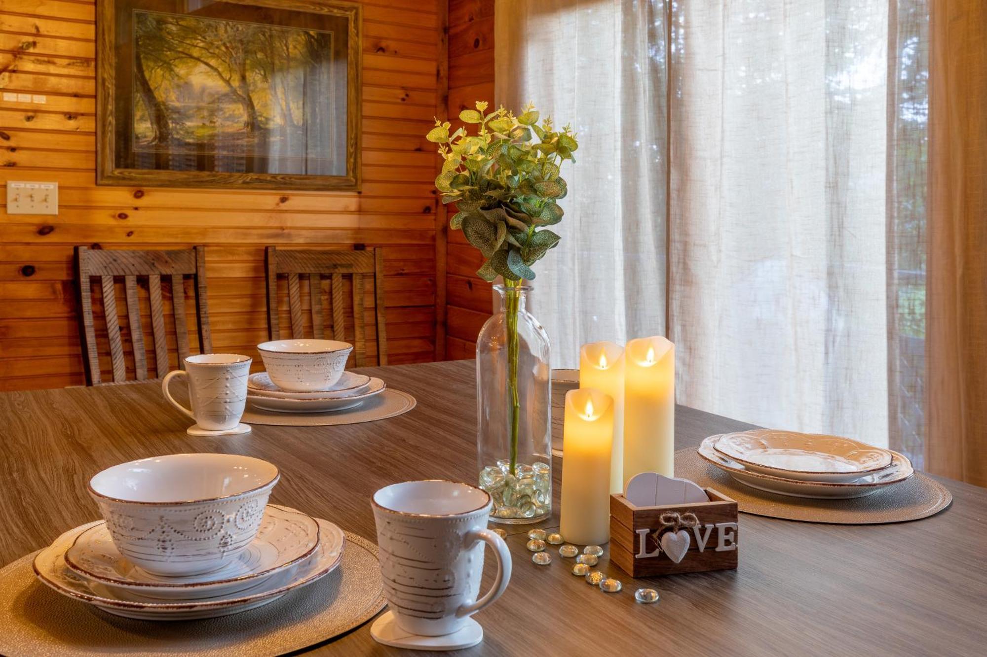 Real Log Cabin With Amazing Views, Hot Tub, Sauna, Games Гатлинбург Экстерьер фото